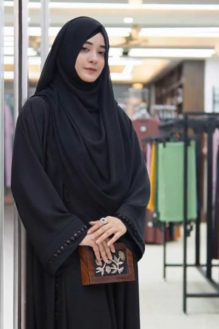 Mazmua,Dubai,Cherry,Abaya,Bangladesh